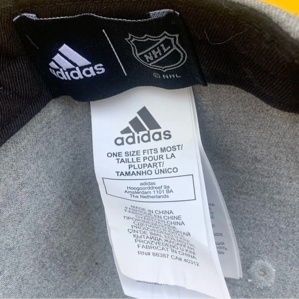 Colorado Avalanche NHL Three Stripes Hockey Hat Cap Flat Bill Snapback OSFM - Picture 7 of 7